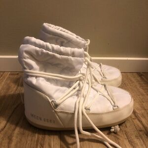 Moon Boot Women's Classic White Winter Boots
